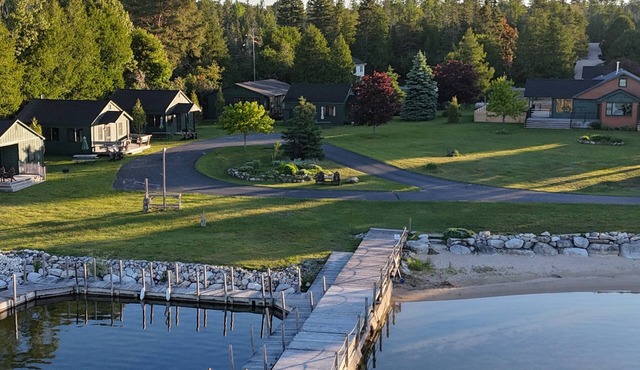 Hessel Bay Cabin #5: Lake Huron waterfront cabin sleeps 4. Boat slip available!