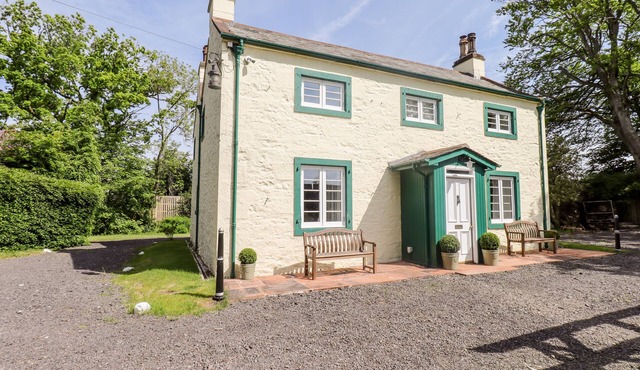 HETLAND, pet friendly, with open fire in Dumfries