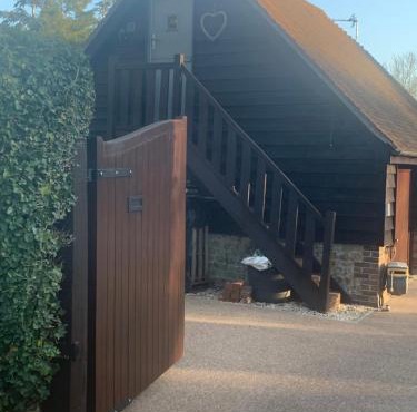 Hewarts Lodge, Brand New Property, 1 Mile From The Beach, 15 Minutes From All Goodwood Events