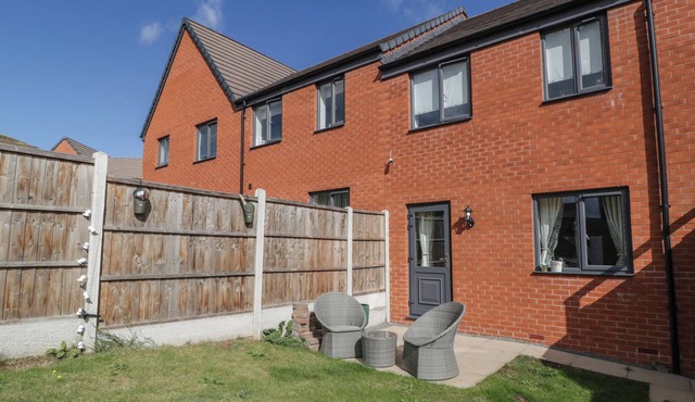 HEY CLOSE, pet friendly, character holiday cottage in Great Malvern