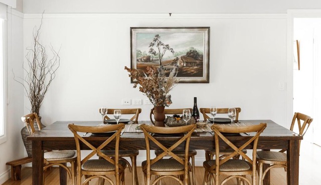 Hey Little Joe - Cosy Retreat with Mountain Views