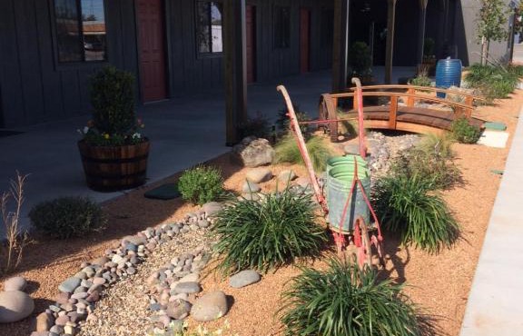 HH Creek Inn