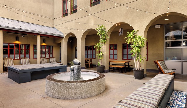 HI Los Angeles Santa Monica Hostel