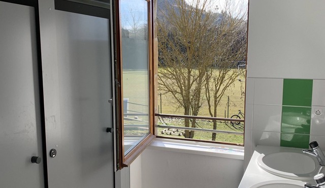 HI Millau Youth Hostel - La Maladrerie, on the banks of the Tarne River