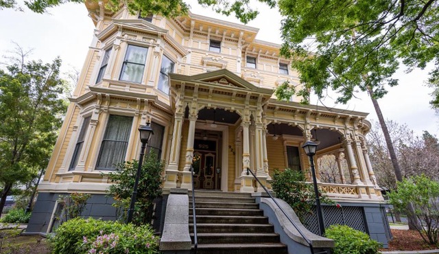 HI Sacramento Hostel