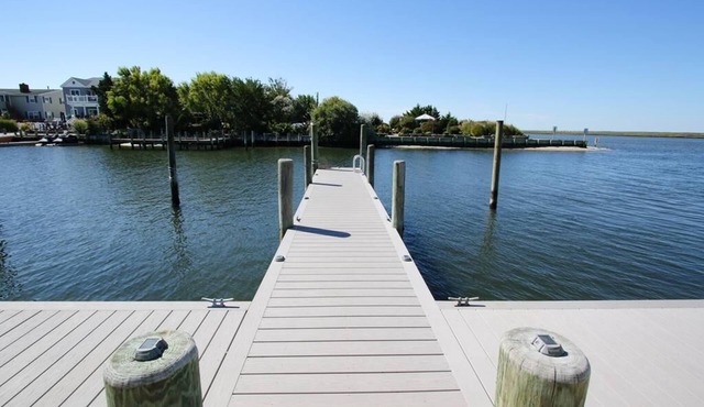 Hi Speed WiFi. Pets considered. Bayfront. Bay views. Beach Badges. Private.