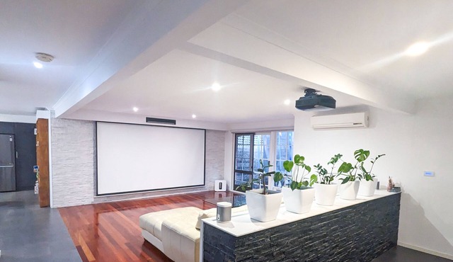 Hi-Tech Hideaway with Surprises.