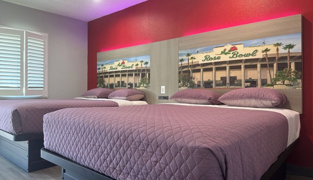 Hi-Way Host Motel