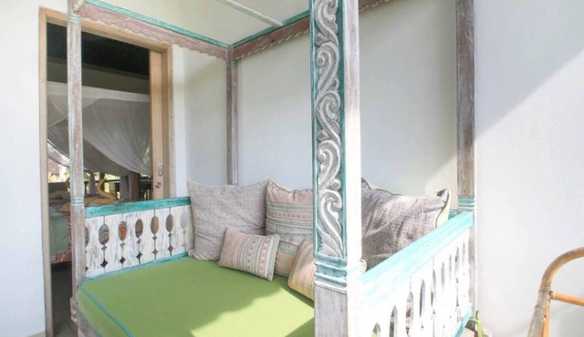 Hibiscus/Upper Suite/Ubud/Pool/AC