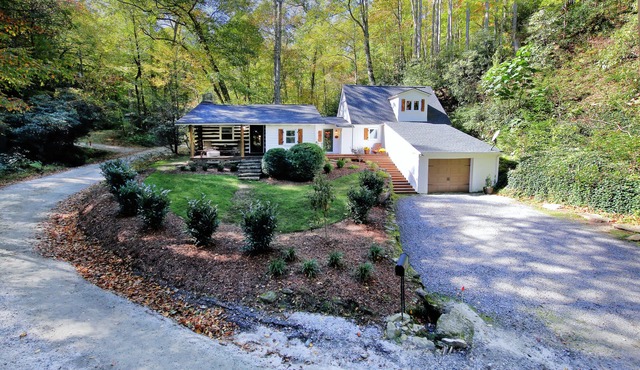 Hickory Creek Hideaway - A cozy mountain cabin