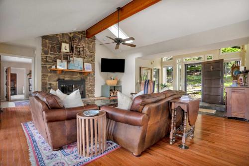 Hickory Haven-Direct Lake Access-Furnished Patio