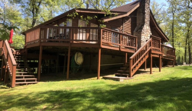 Hickory Hill Cabins for Groups, families ,Surrounded by National Forests