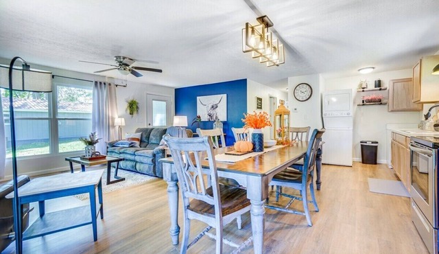 Hickory House - 3 bedroom, open and spacious