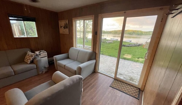 Hickory Waterfront Cottage #2