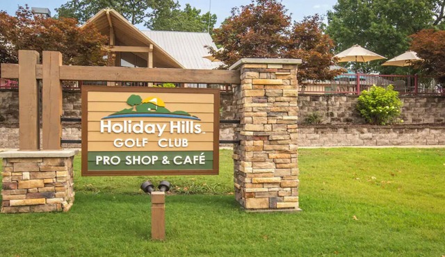 HICV Holiday Hills Resort 1br suite Sunday check-in