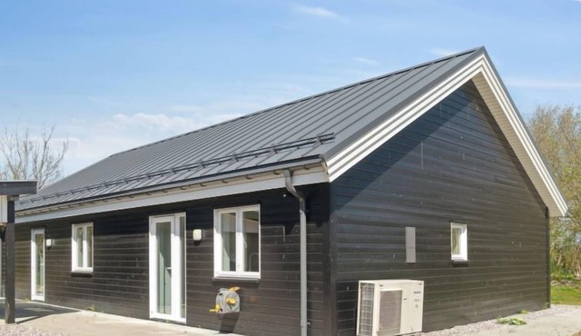 "Hidde" - 200m from the sea by Interhome