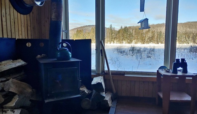 Hidden Gem, The Charming Riverside Off Grid Cabin