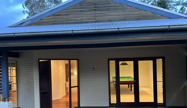 Hidden Charm Retreat in the Heart of Brookfield