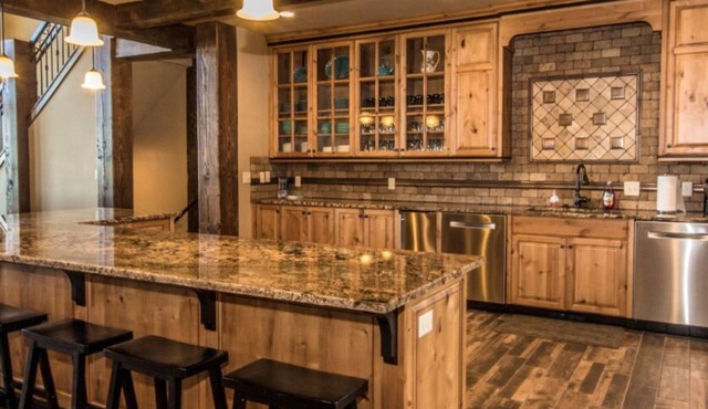 Hidden Chateau | Idaho's Largest Vacation Rental | 13BR Sleeps 52 | Private Beach, Pools & Th.