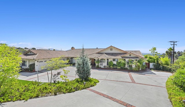 Hidden Garden Sanctuary Estate ll Mountain Views & Serenity