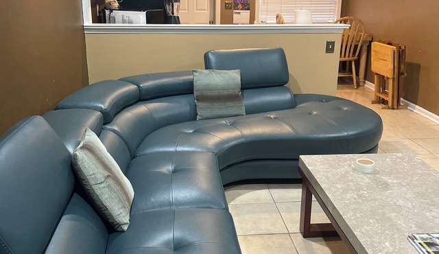Hidden gem! 2 bedroom 1 bath less than 10 minutes from Tallahassee airport