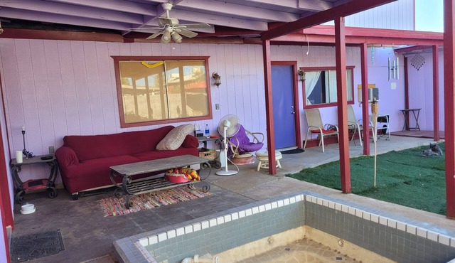 Hidden Gem! Adorable Guest House at Mystic Mansion