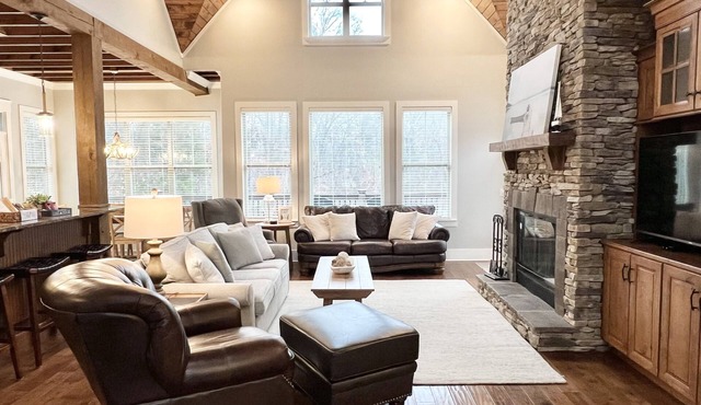 Hidden Gem Lakeside Retreat | Dock & Hot Tub
