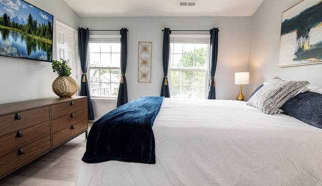 Hidden Gem near Triangle Town Center, 540 & US-1, with Neuse River Trail access