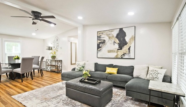 Hidden gem near Lake Lanier, smart TV’s