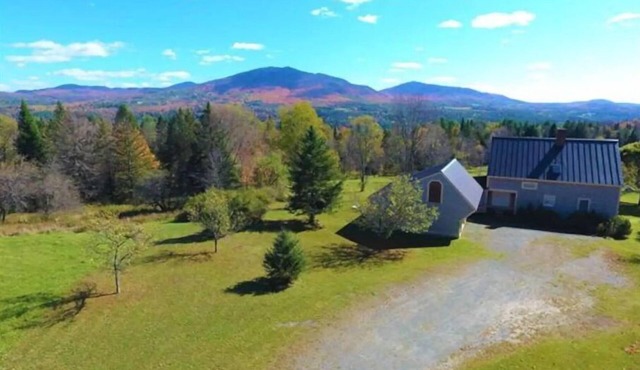 Hidden Gem on Darling Hill w/Direct Kingdom Trails Access Luxe Home & location