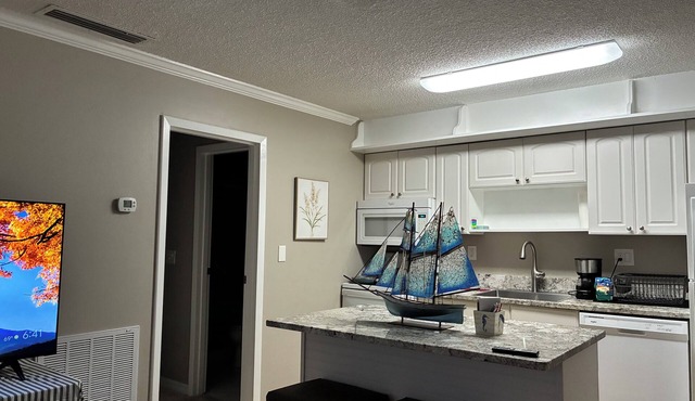 Hidden Gem Sarasota Getaway Near Siesta Key
