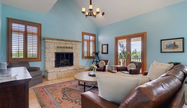 Hidden Gem: Spacious Countryside Retreat w/Pool