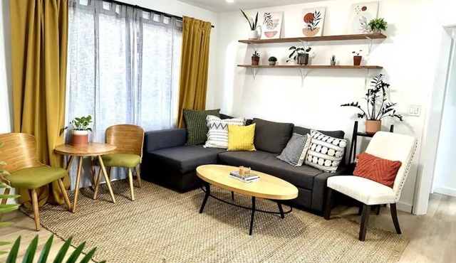 Hidden Gem with AC, only 2mi to DT, Zoo & Balboa Park. Close to beach & airport!