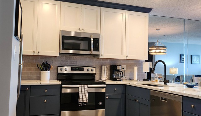 Hidden Harbour 2BR/2BA – Bayside Condo w/Pool, Steps to Sand & Northside Park!