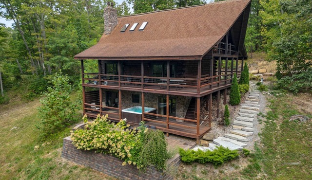 Hidden Haven | Hocking Hills, Sleeps 8, Hot Tub