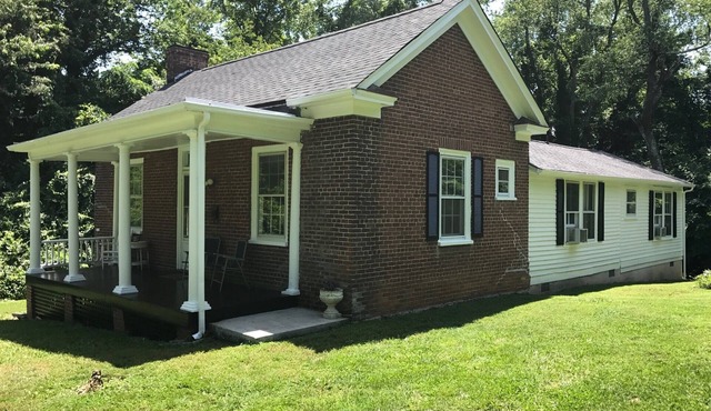 Hidden Historic 12 Arcres In Downtown Abingdon, Walk To The Creeper Trail!