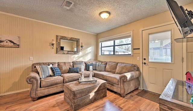 'Hidden Oaks' Broken Bow Vacation Rental, Pets OK!