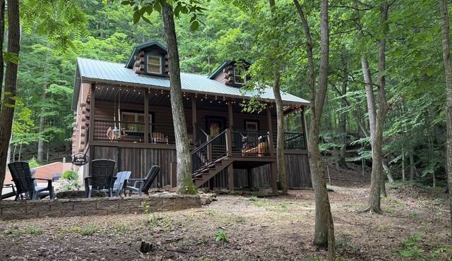 "Hidden Oaks" Log Cabin at Patoka Lake-French Lick - Southern Indiana Escape!