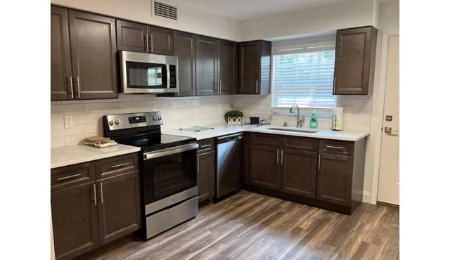 Hidden Oasis #4 2 BDRM, 2 Bath