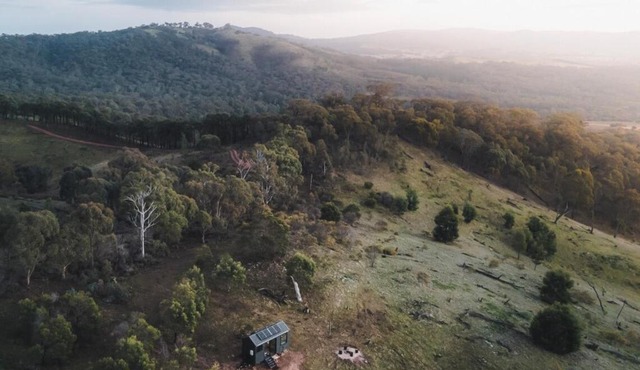 Hidden Off-Grid Escape with Epic Views - Orla