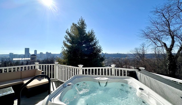 Hidden Pearl - City Skyline View - Free Hot Spa