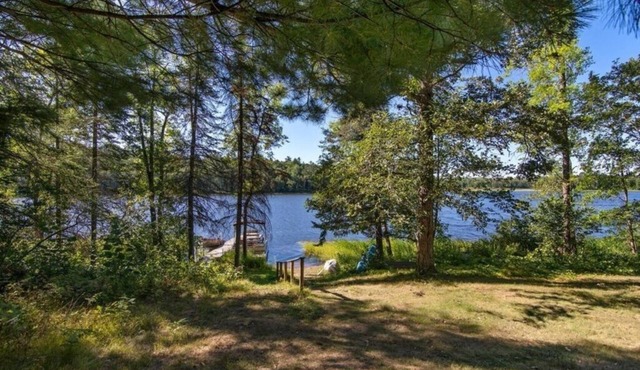 Hidden Pines Lakefront Family Home with WIFI only 2.5 hours from the Twin Cities