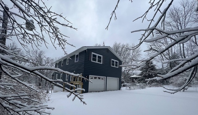 Hidden Poconos Farmhouse – Nearby Ski, Hot Tub + Game Room!