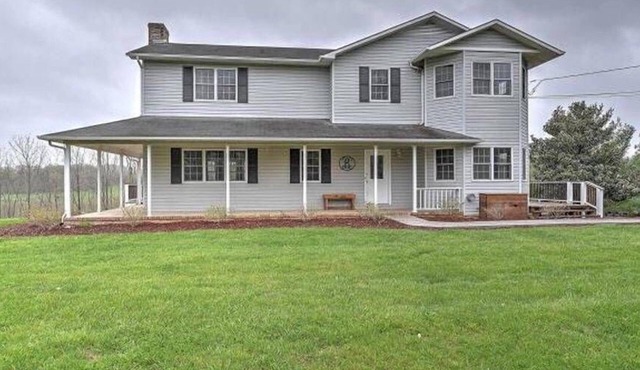 Hidden retreat in the middle of Johnson City