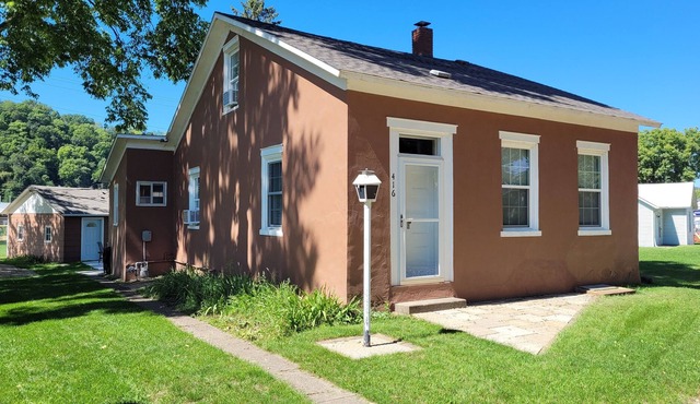 Hidden right in the middle of town, sleeps 8 and close to river!