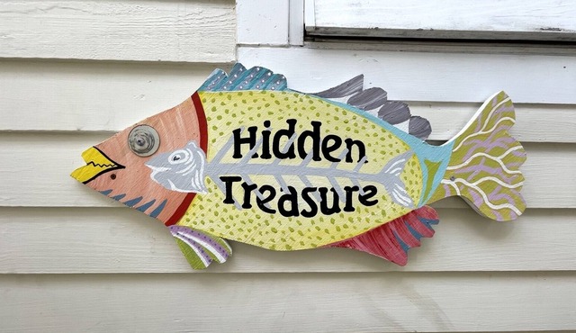 Hidden Treasure- 2 bedroom 2 bath with shared pool