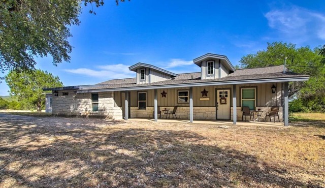 Hidden Treasure Hill Country Villa