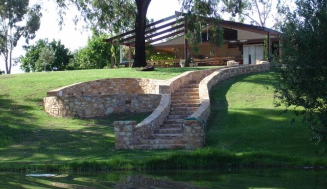 Hide & Seek Luxury Waterfront Villa & Retreat