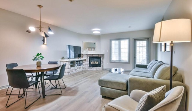 Hideaway 2BR Condo Pool & Heated Pool