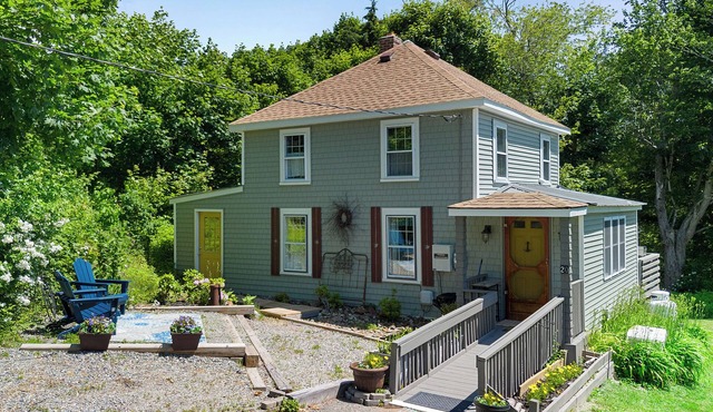 Hideaway Cottage, Walk to Owls Head Lighthouse